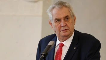 Zeman: Ak by tí dvaja kohúti odišli, tak vláda dovládne do konca