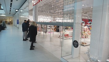 Stres a napätie do poslednej chvíle. Darčeky mnohí zháňali aj pár minút pred záverečnou