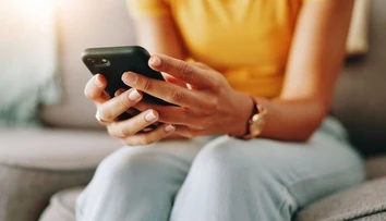 Umelá inteligencia v medicíne môže pomôcť aj uškodiť. Lekári upozorňujú na nové riziká