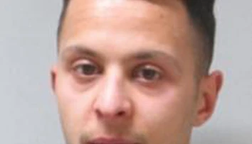 Abdeslam strávil noc po útokoch fajčením "trávy"