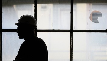 Dvanásti čínski baníci uviaznutí po minulotýždňovej explózii sú ešte nažive