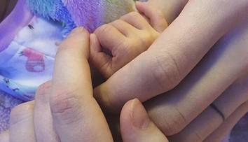 Z bývalého SuperStaristu je už otec: Dcérka dostala krásne meno po mame