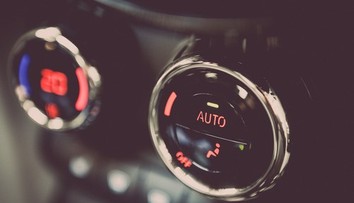 Klimatizácia má povesť palivového žrúta – koľko však naozaj spotrebuje? Odpoveď prekvapí mnohých vodičov