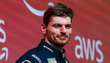 Žiadny veľký prestup sa nekoná. Verstappen predĺžil zmluvu s Red Bullom