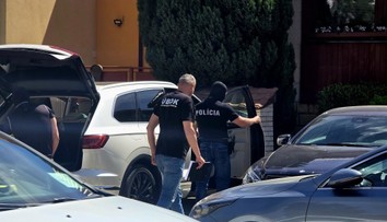FOTO: Veľká policajná razia „Brat“ na východe Slovenska. Zadržali troch ľudí