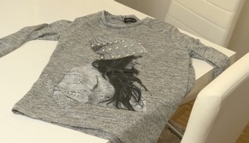 Podnikanie po ázijsky! Rakúšanke ukradli fotku z Facebooku, spravili z nej potlač na svetri