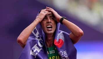 Brazílsky veterán Caio Bonfim sa konečne dočkal zlata. Slovák Dominik Černý v úvode viedol celý balík