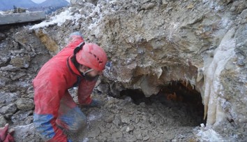 Mysleli si, že sa ju nepodarí zachovať. Prvá jaskyňa objavená pri výstavbe diaľnice napokon ceste nemusí ustúpiť celá