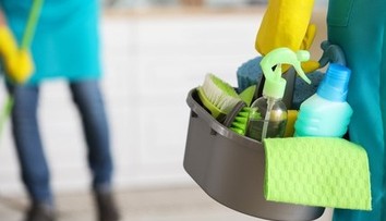 Sú čistiace prostriedky vo vašej domácnosti bezpečné? Môžu obsahovať škodlivé látky