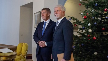 Babiš prezidentovi odovzdal nomináciu Turka, Pavel ho však odmietol vymenovať