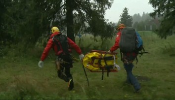 Fotografia na vrchole Kriváňa sa zmenila na boj o život. Turistku zasiahol blesk, záchranár hovorí o obrovskom šťastí