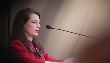 V čistom zarába vyše 5000 eur, no finančnú rezervu má len na mesiac. Na českú senátorku sa spustila vlna kritiky