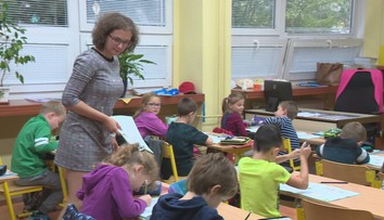 Učitelia majú sľúbené zvyšovanie platov. Dočkajú sa ho aj naozaj?