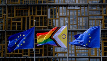 Rozsudok Súdu EÚ platí aj pre Slovensko, reaguje Brusel na kauzu neuznaného manželstva Slovákov