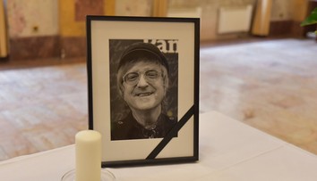 Aj vy môžete vyjadriť sústrasť a napísať odkaz Mekymu