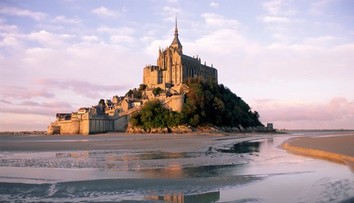 Rozprávkové skvosty histórie: 10 najkrajších zámkov sveta, ktoré berú dych