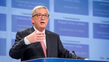J. C. Juncker: Odchod Talianska z eurozóny nehrozí, krajina samovraždu nespácha