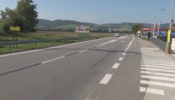 Podnikateľ sa vynašiel. Takto vraj premaľoval plnú čiaru na prerušovanú, aby sa k nemu dostali