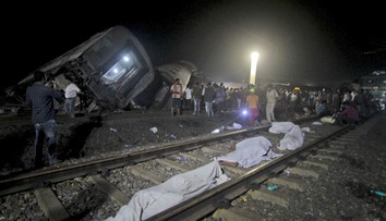 Desivá bilancia zrážky vlakov v Indii. Našli už najmenej 288 mŕtvych
