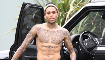 Rihannin bývalý má problém. Chrisa Browna zatkli v Paríži za znásilnenie