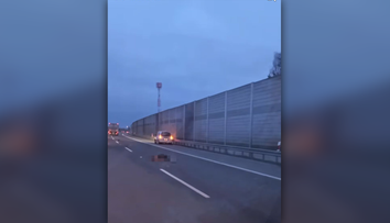 Komplikácie a uzavretá diaľnica na severe Slovenska. Na ceste ležalo telo