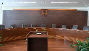 Nová voľba kandidátov na sudcov ÚS bude v septembri