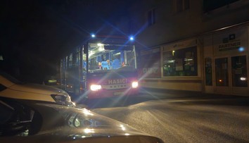 Ľudia na schodisku cítili silný zápach a počuli výbuch. V Prešove museli evakuovať takmer 30 ľudí