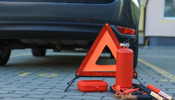 Chystáte sa na dovolenku autom? Pozrite sa, čo je dobré mať v povinnej výbave v obľúbených destináciách