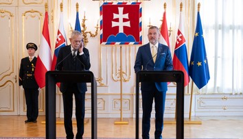 Prezident Pellegrini sa stretol s rakúskym náprotivkom