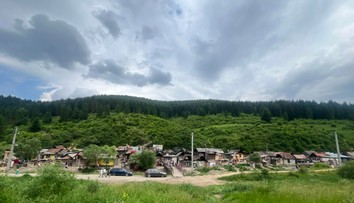 Na východe je nestabilný svah. Presťahovať sa musí všetkých 550 ľudí, varujú geológovia (FOTO)