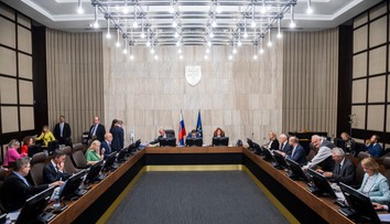 Ódorov kabinet odvolal Záborskú aj Kučeru z postov splnomocnencov vlády
