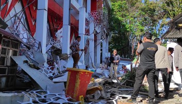 Juhovýchodnú Áziu zasiahlo silné zemetrasenie. Vlny cunami hrozia v okruhu až 1000 kilometrov