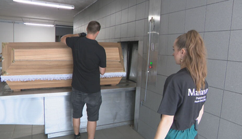 Nie je to len o práci s nebohými. Naša redaktorka odrobila deň v krematóriu