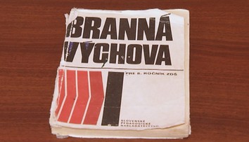 SNS tvrdila, že branná výchova na školách nepribudne. Teraz to vyzerá inak