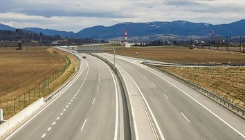 Pripravte sa na zdržania. Vodičov pod Tatrami čakajú týždne dopravných obmedzení