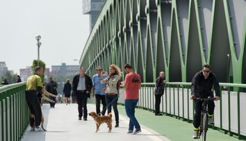 FOTOGALÉRIA: Chodci a cyklisti už môžu prechádzať cez Starý most