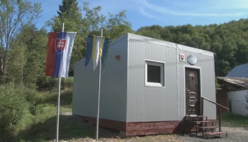 Starosta Príkrej úraduje z unimobunky. Za internetom musí cestovať do Svidníka