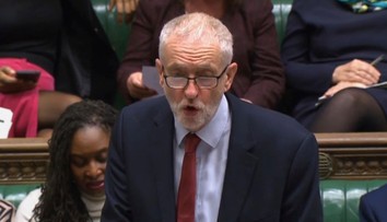 Opoziční labouristi podporia decembrový termín konania britských parlamentných volieb