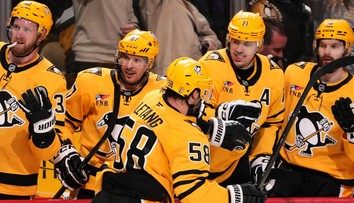 VIDEO: Pittsburgh opäť odvrátil koniec sezóny. Skúsený obranca strelil víťazný gól a zapísal sa do histórie