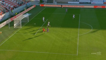 VIDEO: Krásny priamy kop i neuveriteľný záver zápasu. Komárno vyhralo v Trenčíne a Prešov je v problémoch