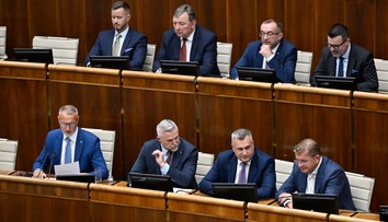 V parlamente sa začalo rokovanie o dôvere Ficovej vlády. Koalícia skrátila rozpravu