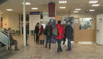 Technické problémy skomplikovali Slovákom vybavovanie dokladov