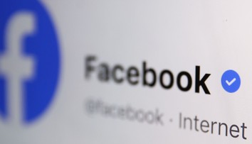 Elfovia oslavujú. Bojovníci proti nenávisti a dezinformáciám už rok kontrolujú sociálne siete