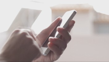 Umelá inteligencia ako psychológ či kamarát. S čím všetkým sa na ňu mladí obracajú?