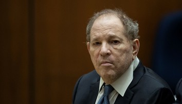 Uväzneného hollywoodskeho exproducenta Weinsteina hospitalizovali