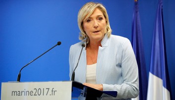 Ak vyhrá Le Penová, tak vypíše referendum o vystúpení Francúzska z EÚ