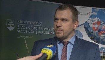 Vrtuľník, štvorkolka, či nabúrané terénne auto. V prípadoch otca a syna Kuffovcov chýbajú vysvetlenia