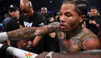 Boxerský šampión opäť v problémoch, skončil v putách