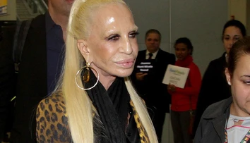Donatellu Versace si zahrá sexsymbol mnohých mužov