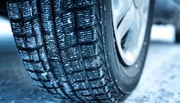 Veľké testovanie zimných pneumatík odhalilo riziká. Tretina je pre vodičov nebezpečná